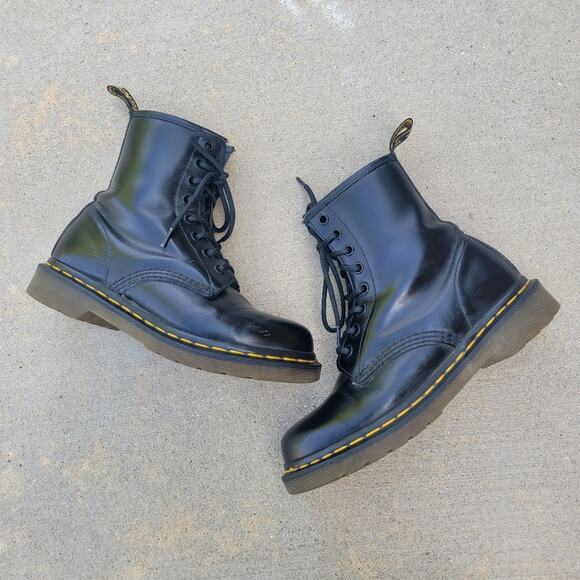 Dr. Martens 11821 Black Smooth Leather 1460 Lace-Up Boots Womens Size 6 - Picture 11 of 11